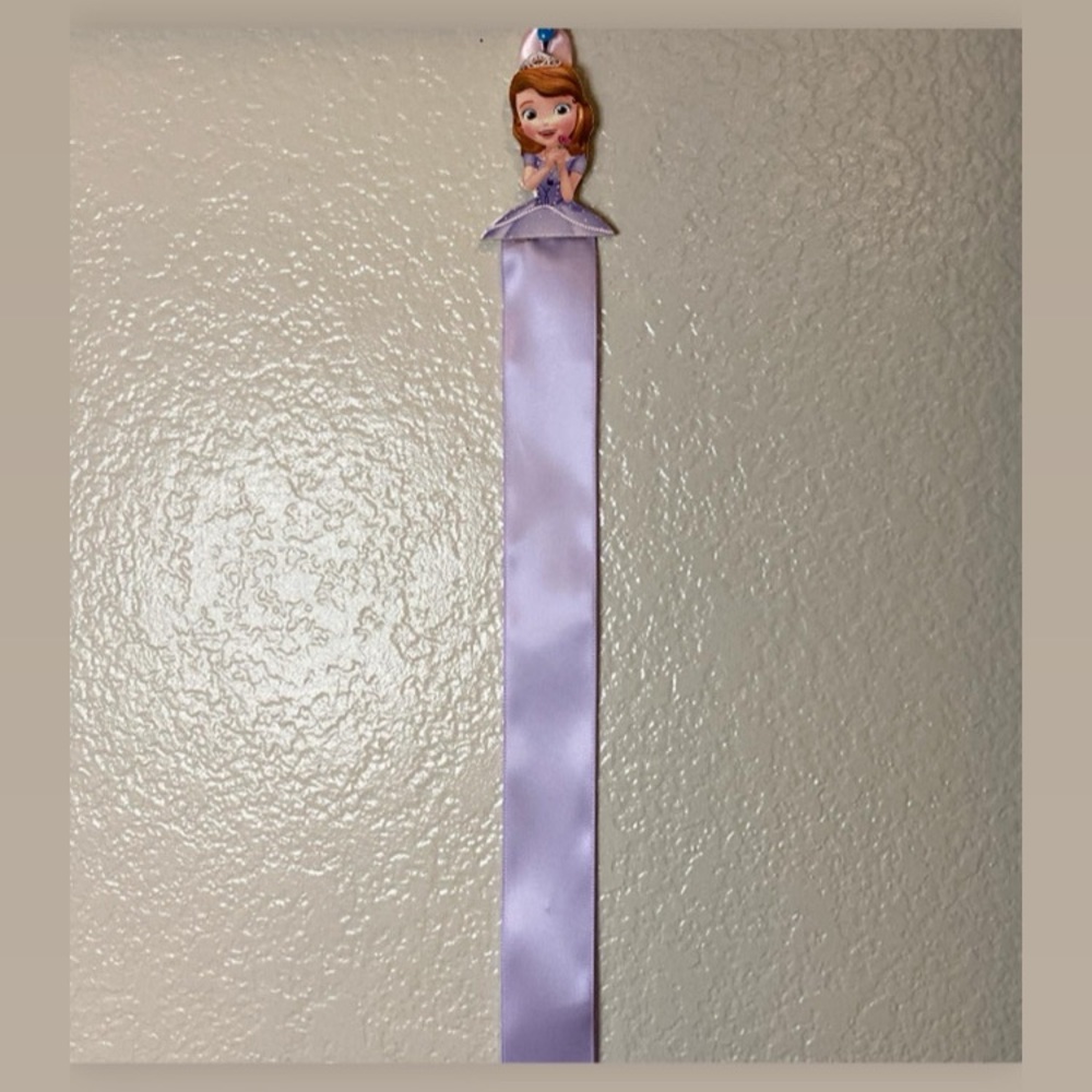 Sofia the first bow holder